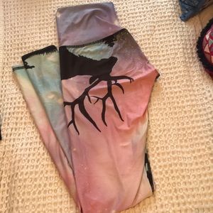 Amazing Teeki size small yoga pants